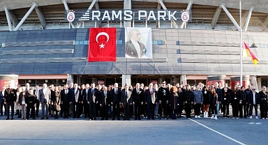 Galatasaray Kulübü, Büyük Önder Atatürk'ü RAMS Park'ta andı