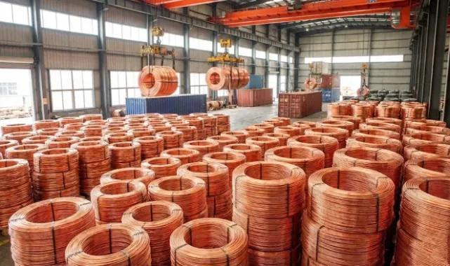 Bakır ve Nikel Yarışı Okyanusların Dibine İniyor: 6 Bin Metrede Yeni Maden Savaşı
