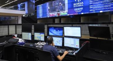 Borsa İstanbul Güne Düşüşle Başladı: Borsa Endeksi 14.700 Puan Sınırında