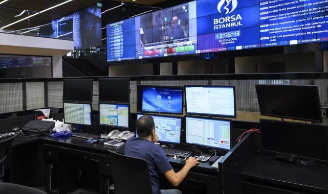 Borsa İstanbul Güne Düşüşle Başladı: Borsa Endeksi 14.700 Puan Sınırında