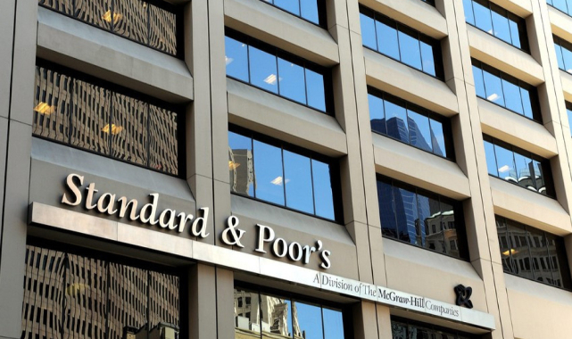 S&amp;P'DEN BEKLENEN NOT ARTIŞI GELDİ, BU HAFTA İNGİLTERE MB KARARI BEKLENİYOR