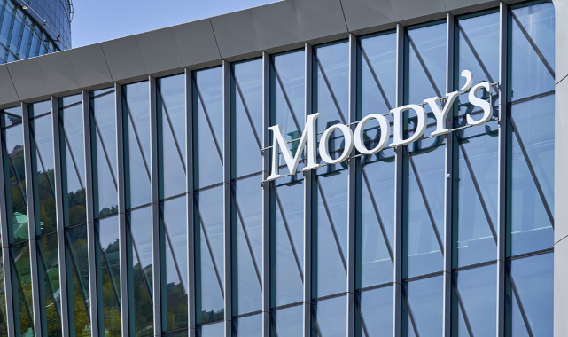 MOODY'S İKİ KADEME NOT ARTIRDI, ABD SEÇİMİ ÖNCESİ SÖYLEMLER SERTLEŞTİ