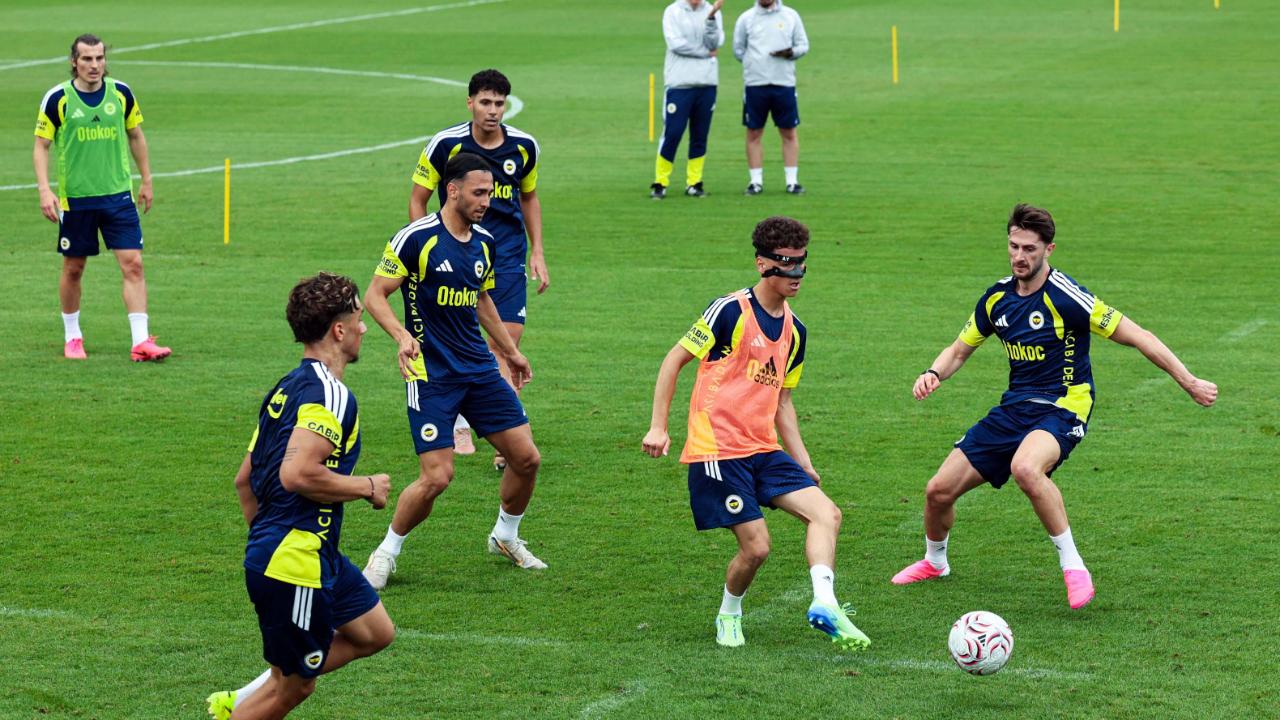 Fenerbahçe, Avusturya kampındaki ilk antrenmanını yaptı