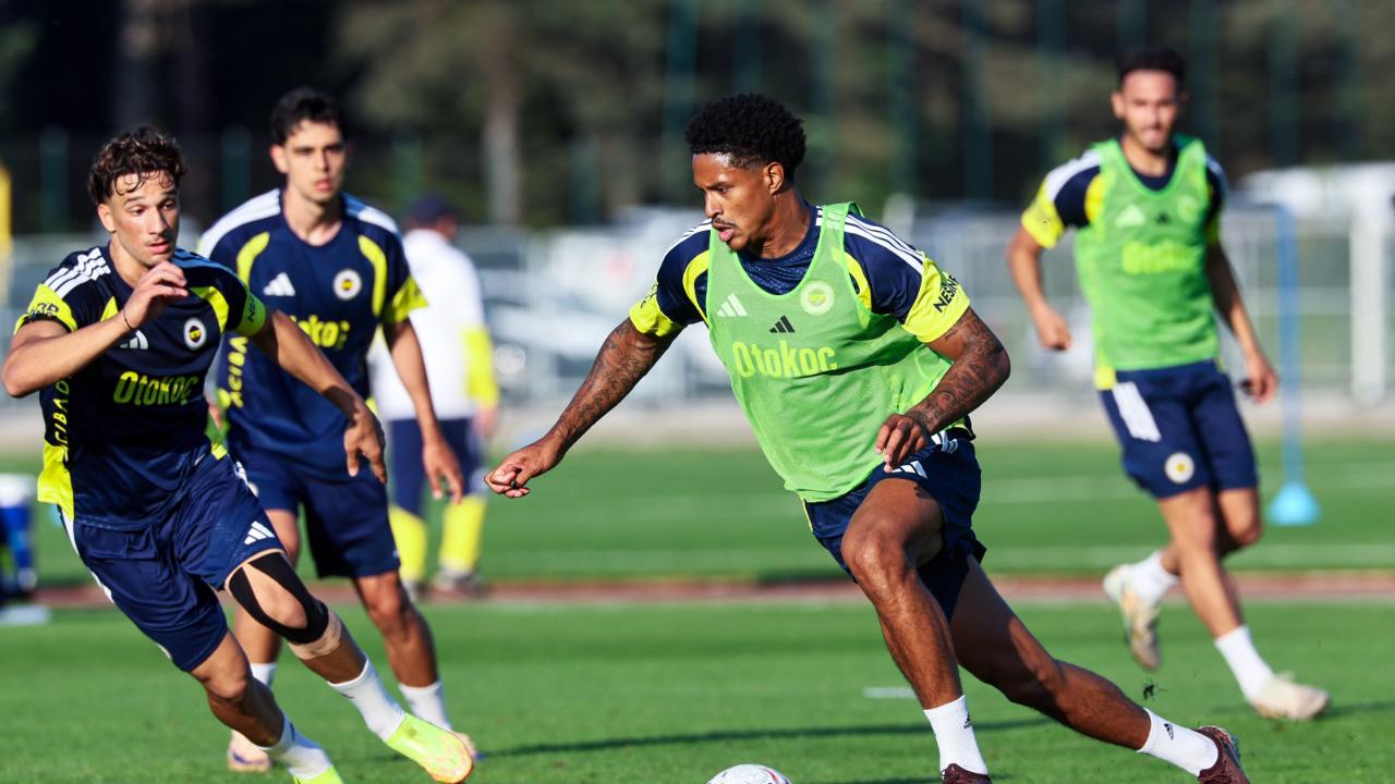 Fenerbahçe, yeni sezon hazırlıklarını sürdürdü