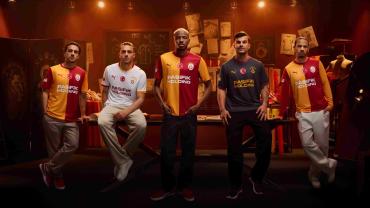 Galatasaray’ın Yeni Sezon Formaları Tanıtıldı